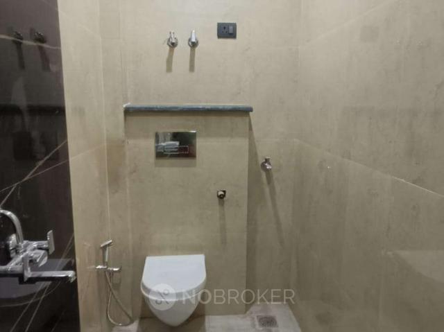 Flat for rent in Deri