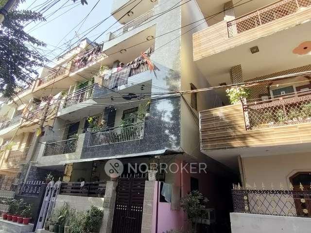 Flat for rent in West Delhi, Deri