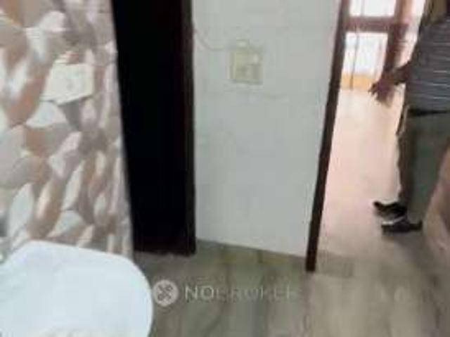 Flat for rent in West Delhi, Deri