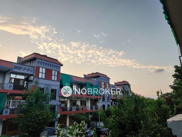 Flat for rent in Hariana