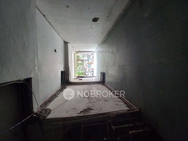 Flat for sale in West Delhi, Deri