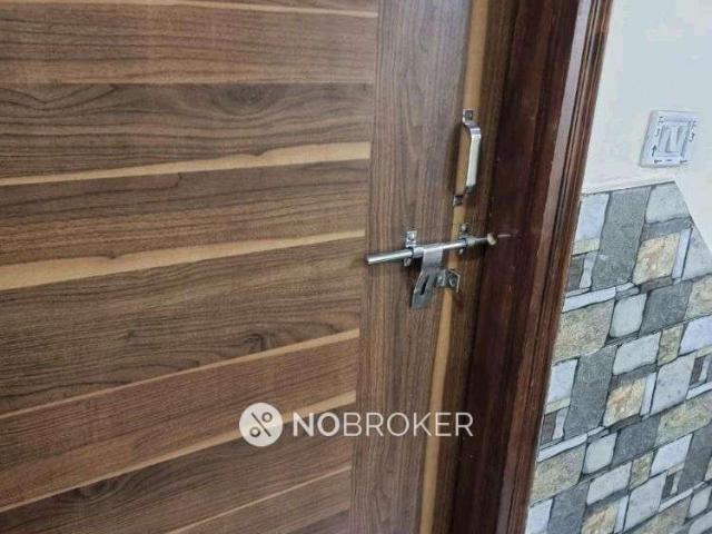 Flat for sale in Central Delhi, Deri