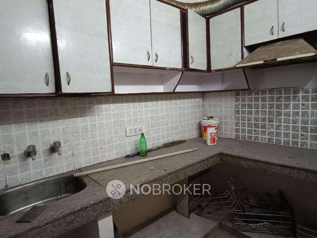 Flat for rent in North West Delhi, Deri