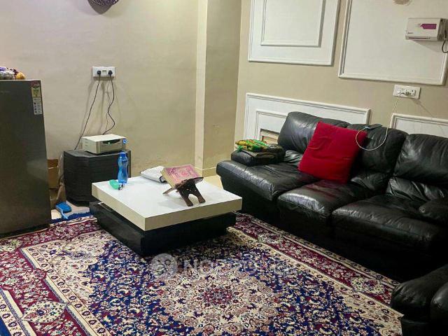 Flat for rent in South Delhi, Deri
