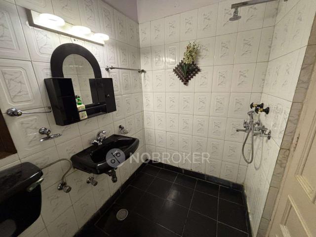 Flat for rent in North West Delhi, Deri