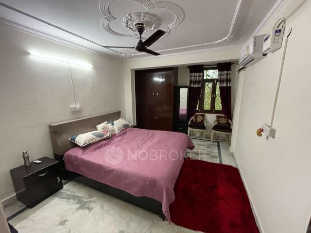 Flat for rent in South Delhi, Deri
