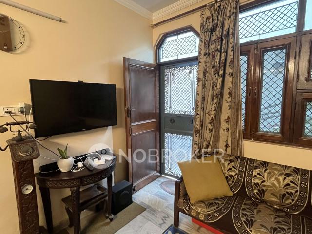 Flat for sale in West Delhi, Deri