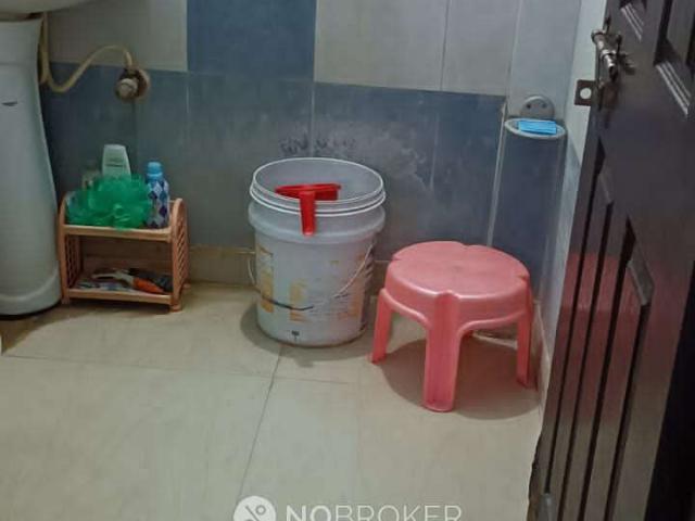 Flat for rent in West Delhi, Deri
