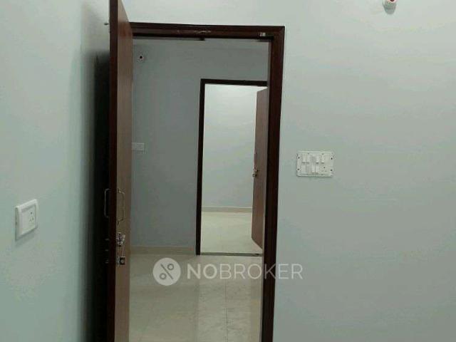 Flat for rent in South Delhi, Deri