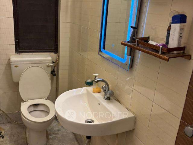 Flat for rent in North West Delhi, Deri