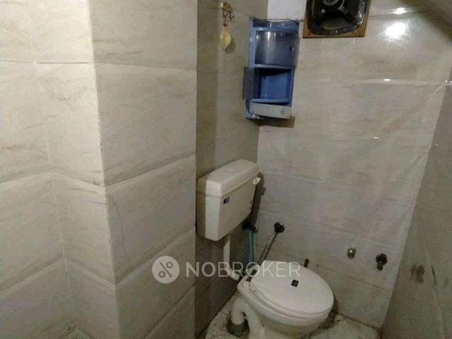 Flat for rent in West Delhi, Deri