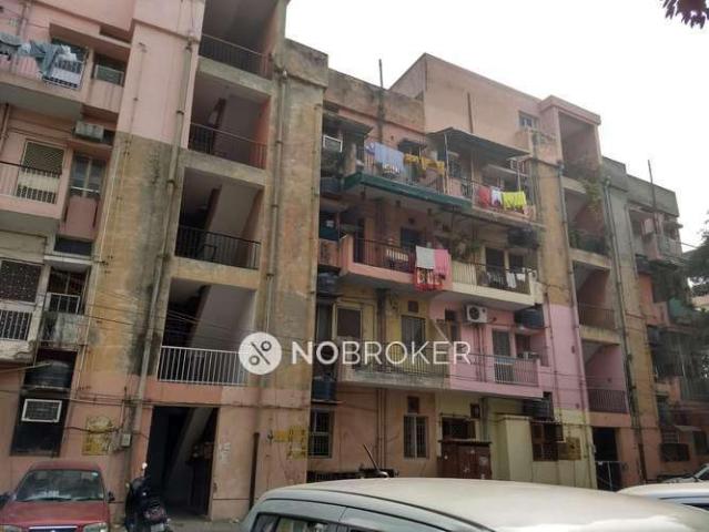 Flat for sale in West Delhi, Deri