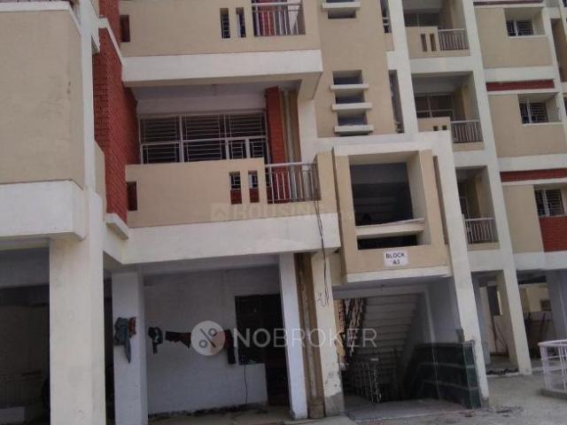 Flat for rent in Deri