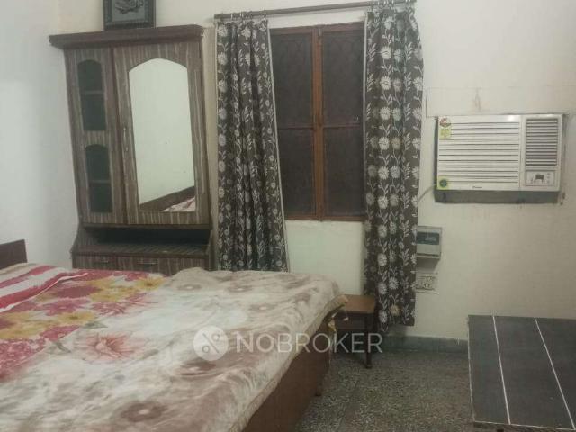 Flat for rent in West Delhi, Deri