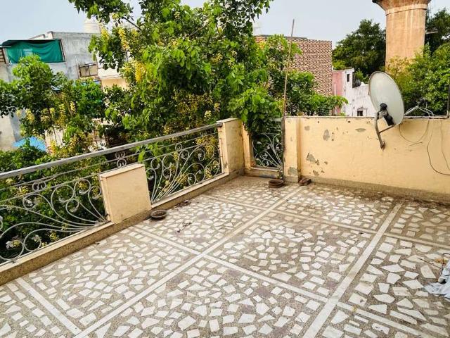 Flat for rent in Deri