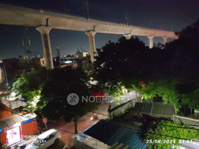 Flat for rent in East Delhi, Deri