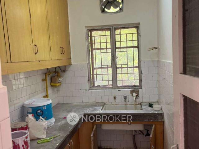 Flat for rent in Deri