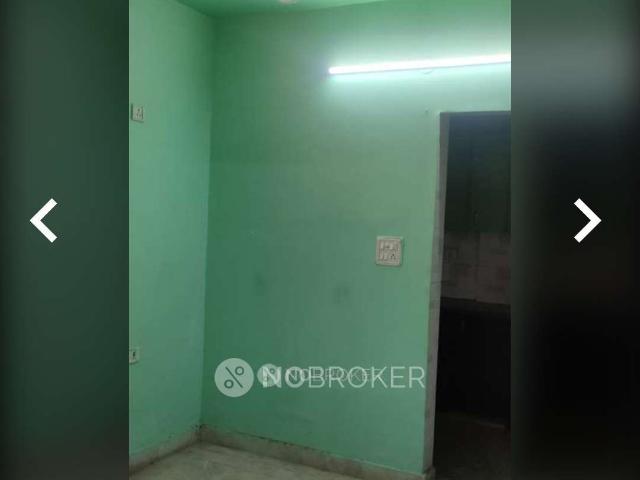Flat for sale in West Delhi, Deri
