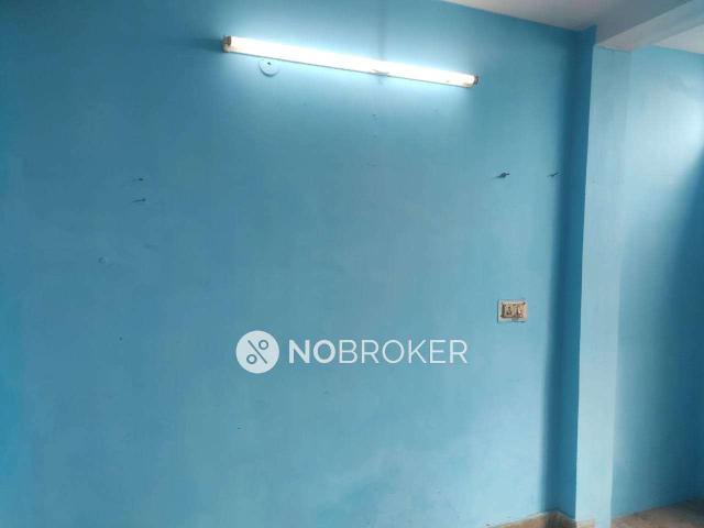 Flat for sale in North West Delhi, Deri
