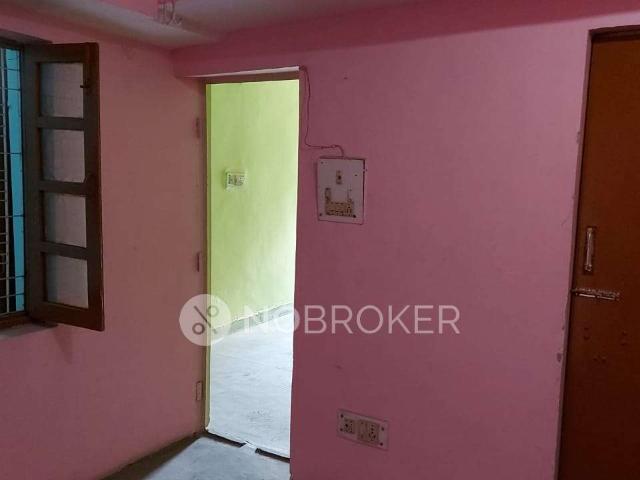 Flat for rent in West Delhi, Deri