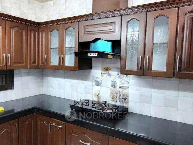 Flat for sale in West Delhi, Deri