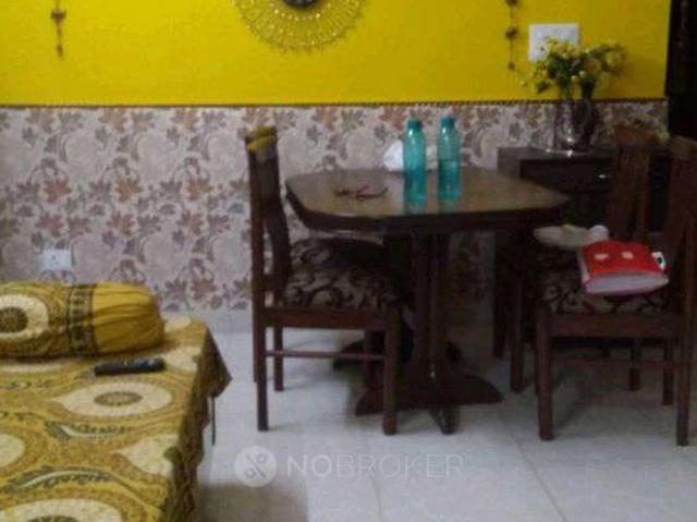 Flat for rent in East Delhi, Deri