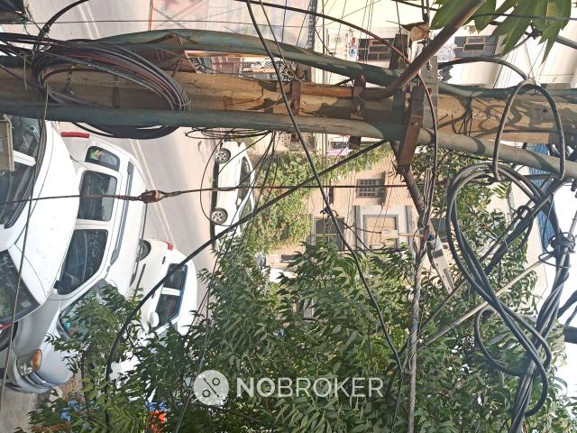 Flat for rent in North West Delhi, Deri