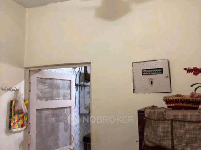 Flat for rent in North West Delhi, Deri
