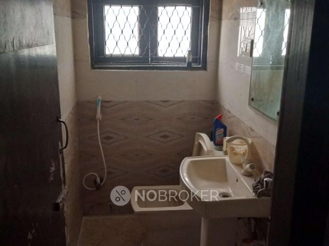 Flat for rent in Rajendra Nagar, Ghaziabad