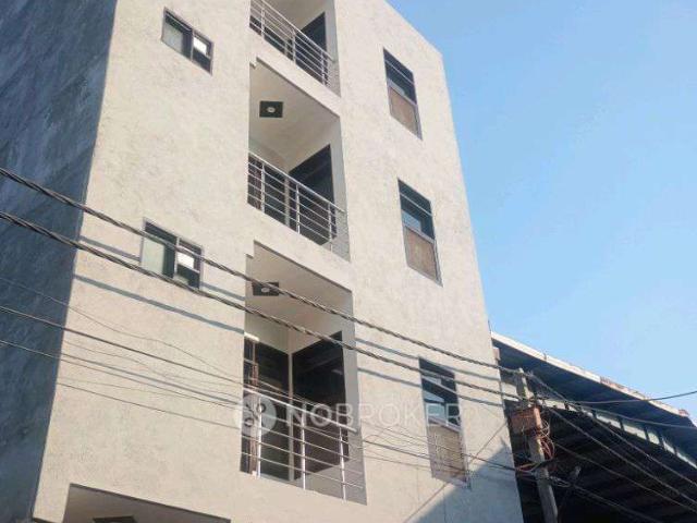 Flat for rent in South Delhi, Deri