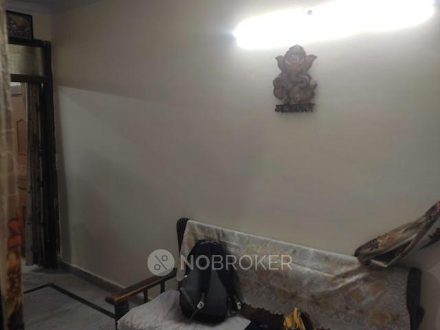 Flat for rent in West Delhi, Deri