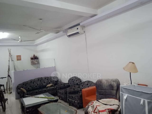 Flat for rent in South Delhi, Deri