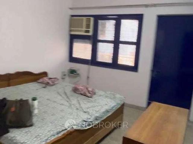 Flat for rent in East Delhi, Deri