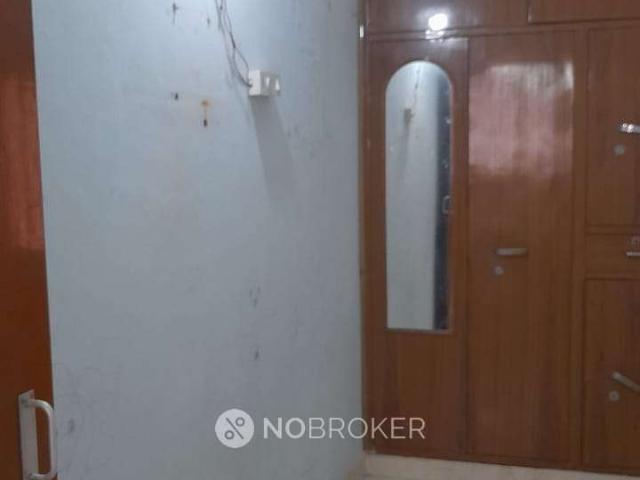 Flat for rent in North Delhi, Deri