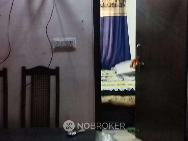 Flat for sale in West Delhi, Deri