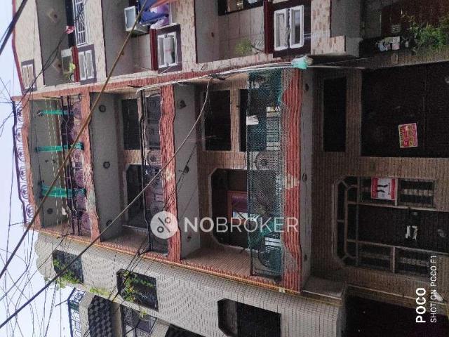 Flat for rent in East Delhi, Deri