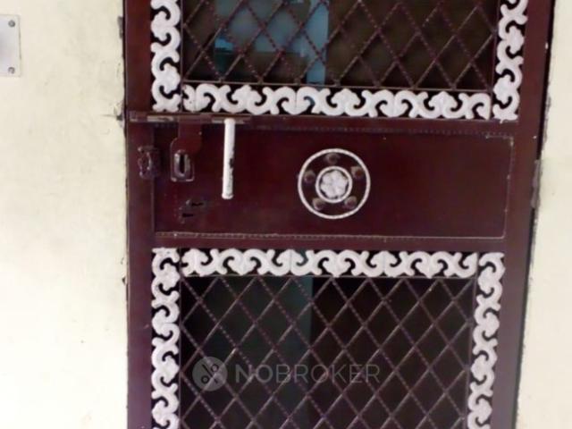 Flat for rent in East Delhi, Deri