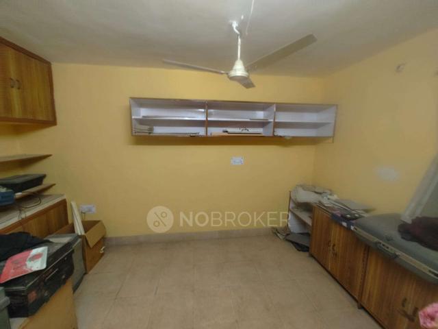 Flat for rent in West Delhi, Deri