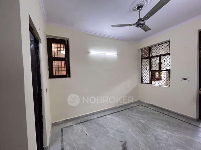 Flat for rent in North West Delhi, Deri