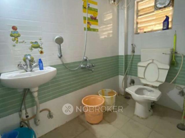 Flat for sale in Prashanth Nagar, Bandlaguda Jagir