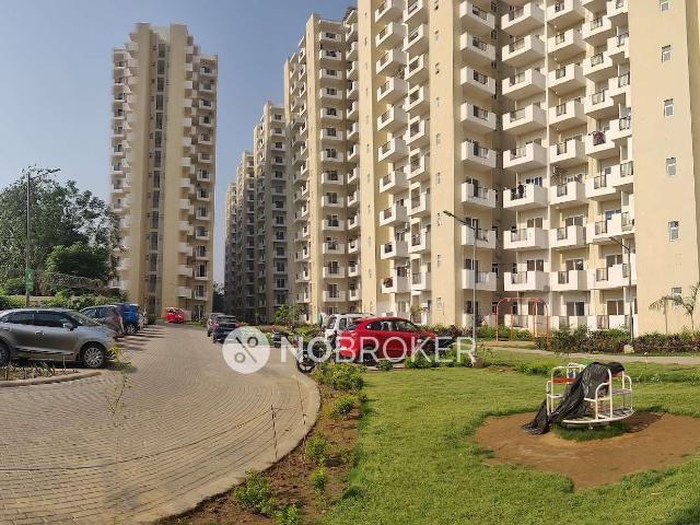 Flat for rent in Hariana