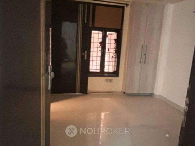 Flat for rent in Deri