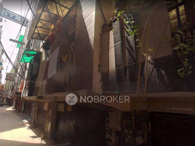 Flat for rent in West Delhi, Deri