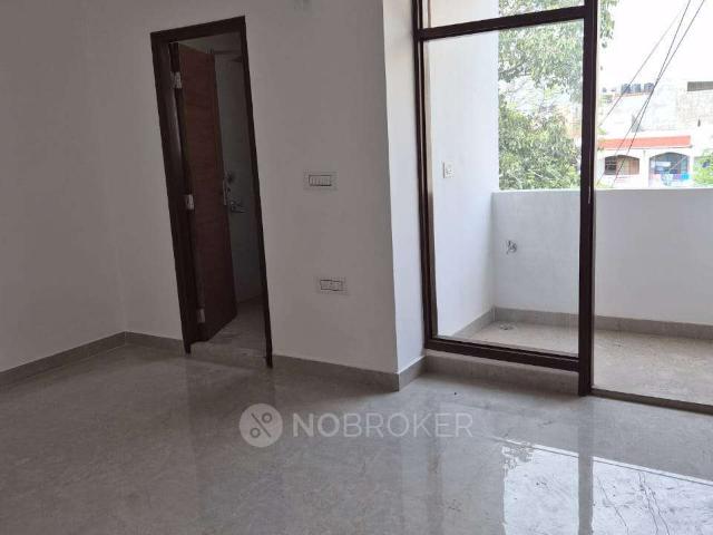 Flat for rent in Deri
