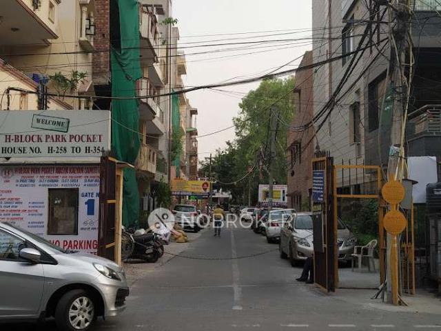 Flat for rent in West Delhi, Deri