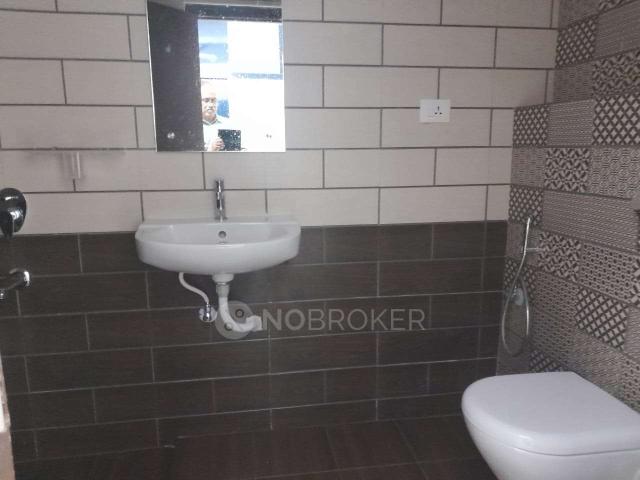 Flat for sale in Survey Colony, Hyderabad