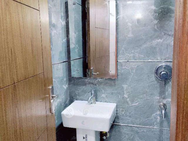 Flat for sale in South Delhi, Deri