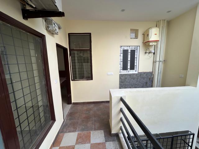 Flat for rent in Hariana