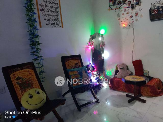 Flat for sale in West Delhi, Deri