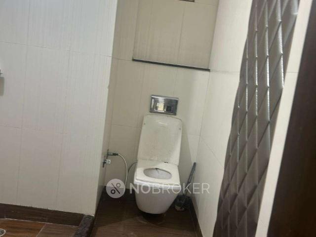Flat for rent in North West Delhi, Deri